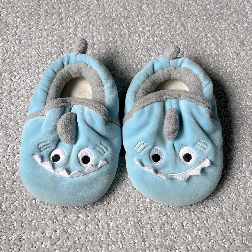 2T-3T Shark Slippers